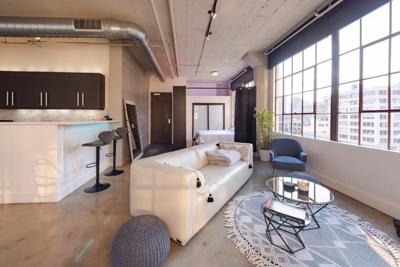 Gorgeous Dtla Artist Loft With Parking And Views
